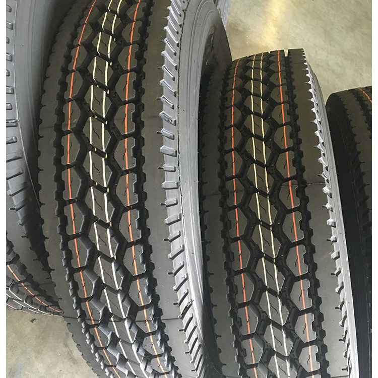 Wholesale HAWKWAY tubeless truck bus tires llantas 11r22.5 11r24.5 12r22.5 295/75r22.5 295/80r22.5 315/80r22.5 truck tires