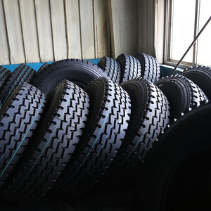 Best selling Truck tyre SUPERHAWK HK802 11r 22.5 315/80R22.5 radial TBR tire for truck bus supplier