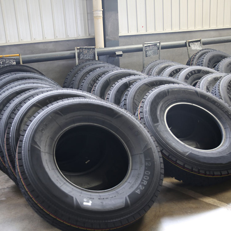 Chinese Factory MARVEMAX commercial  tube all-steel 12.00R24 Radial truck tire Suitable For Trucks Dump Trucks