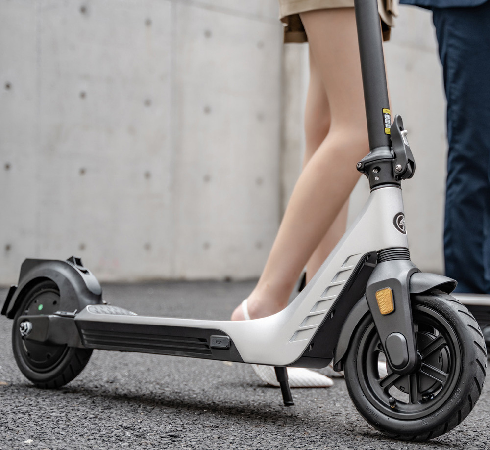 Daily Commute Unique Design Removable Battery Adult e-Scooter e Electric Standing Step