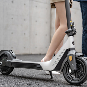 Daily Commute Unique Design Removable Battery Adult e-Scooter e Electric Standing Step