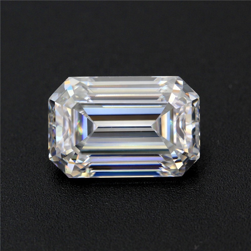 Charming Emerald Cut 8x8mm D Color VVS Clarity Synthetic Loose Moissanite Diamond Gemstone for Jewelry Making