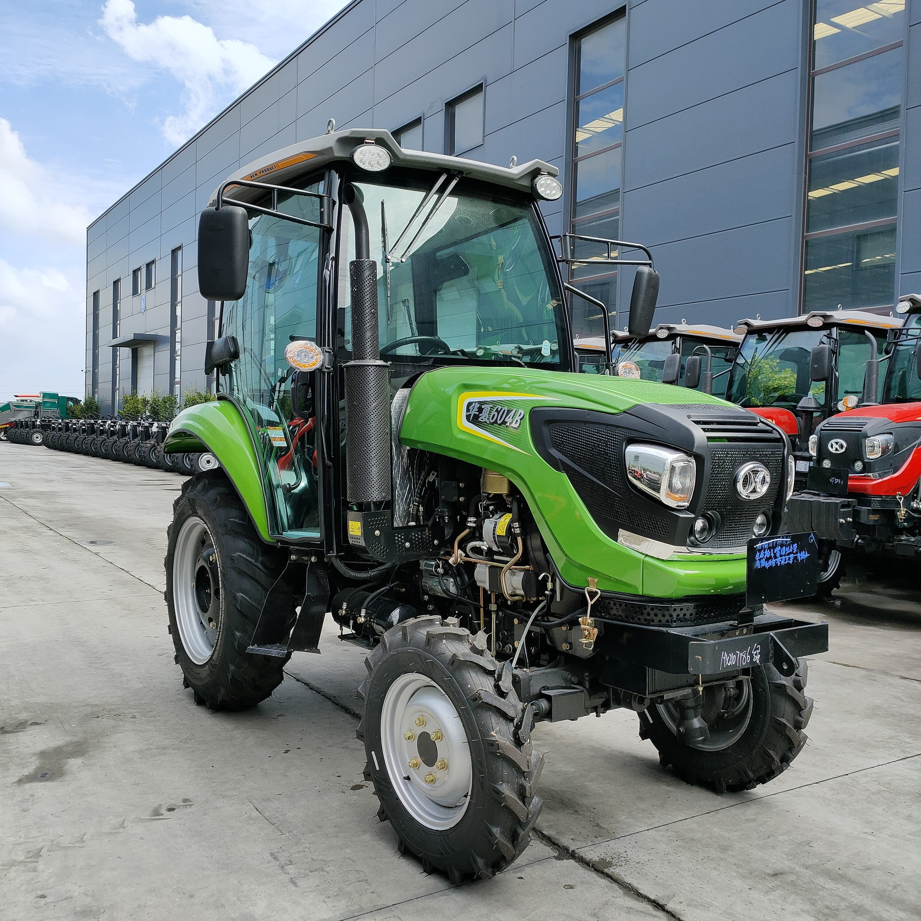 60hp 4x4 AC Cabin tractor mini farm traktor for agriculture prices for sale