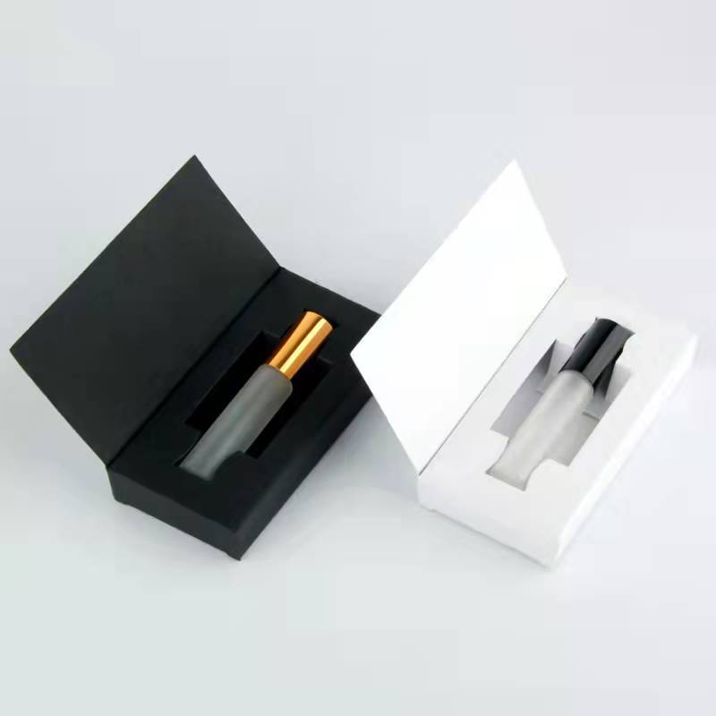 Hot Sale 5ml 10ml mini frosted glass perfume spray bottles empty perfume bottles with white black paper box packaging