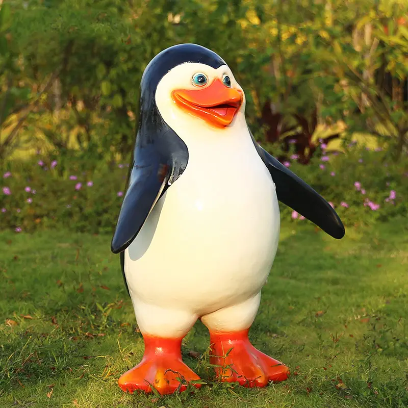 Custom Life Size Penguins Sculpture Madagascar Penguins Statue