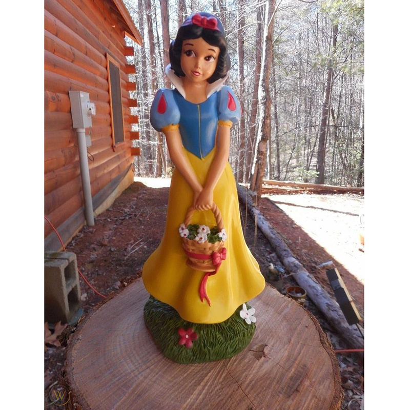 Garden life size fiberglass snow white and seven dwarfs fairy tale gnome statue