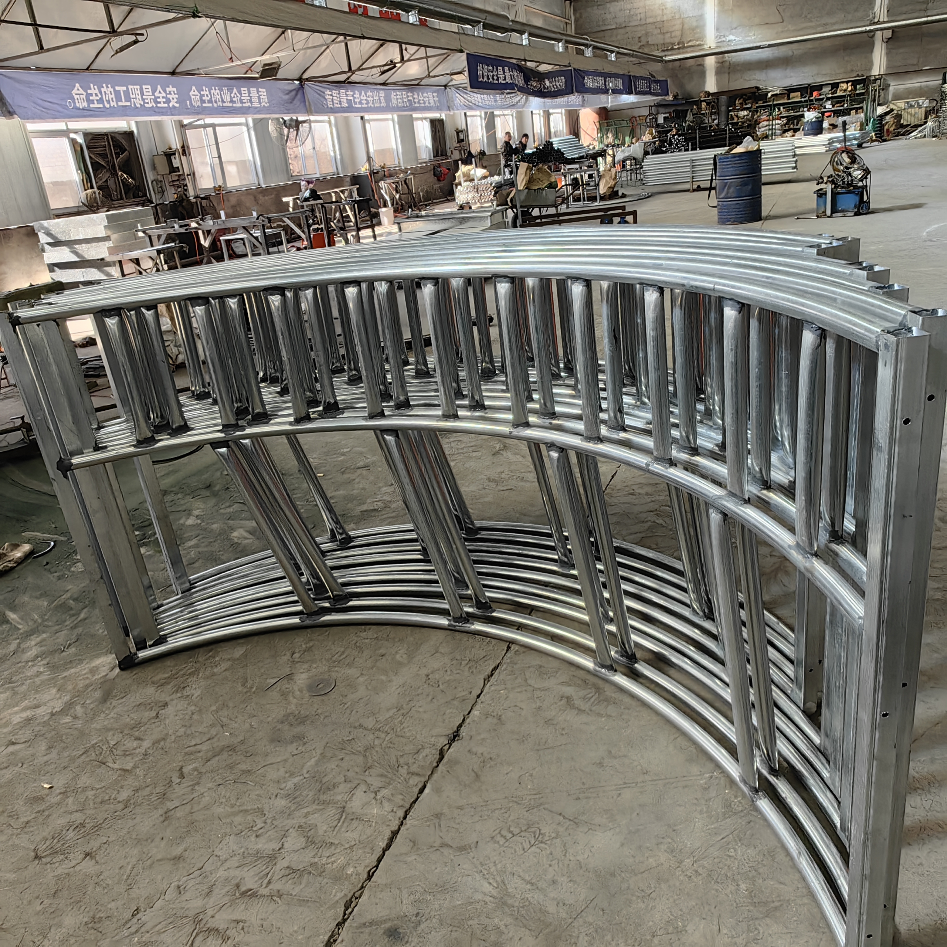 Steel pipe welded galvanized portable cattle /sheep hay feeder hot sale for cattle farm yard