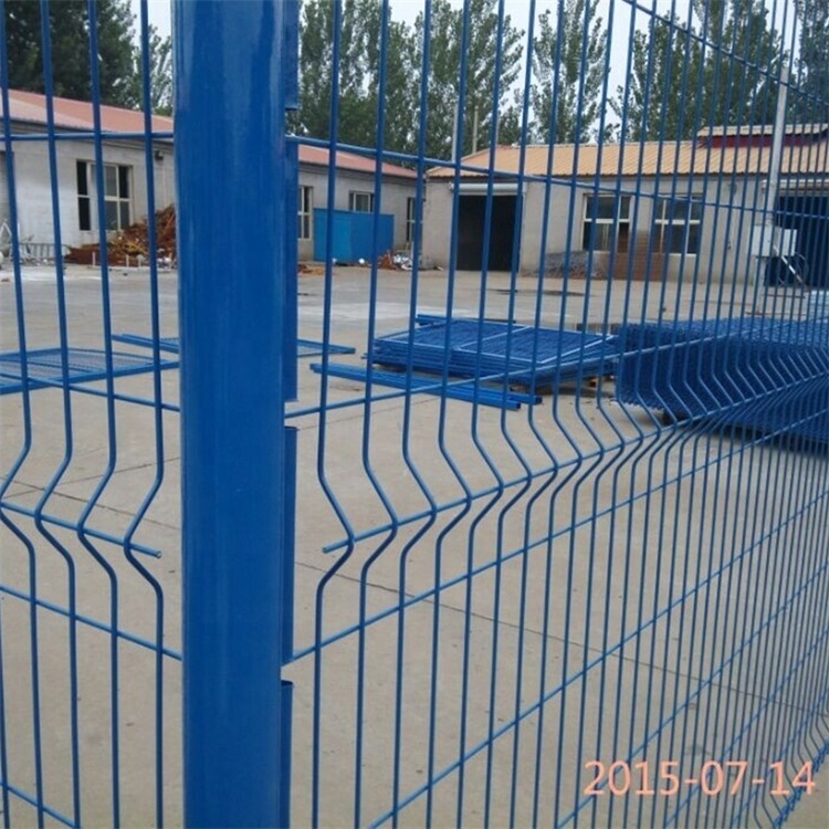 top selling 3D curved welded wire mesh fence iron garden fence