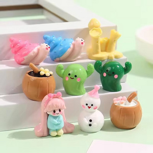 Cute 3D Miniature Resin Cabochon Snail Girl Snowman Play House Toy DIY Desk Decoration Ocean Theme Perfect Souvenir