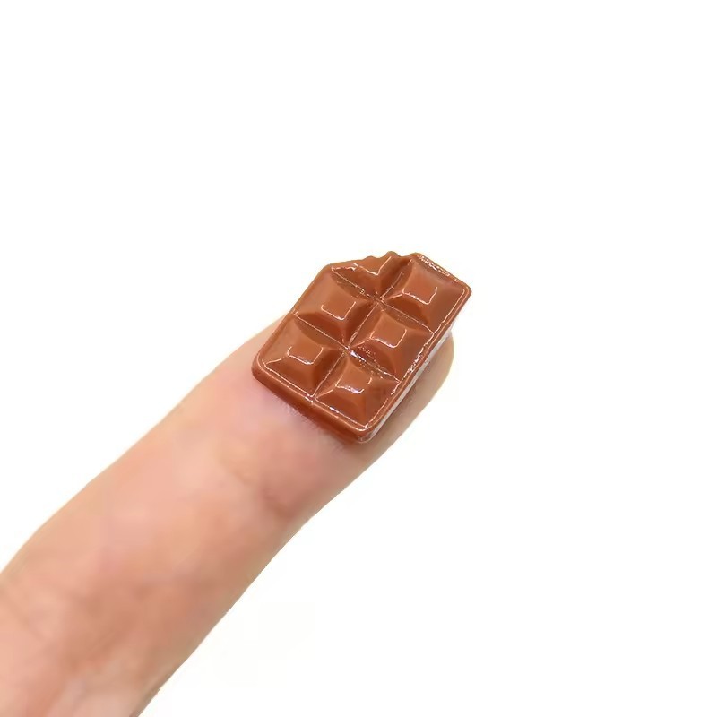 Factory Price Miniature Chocolate Resin Toy Accessories Cute DIY Sculpture Phone Case Decoration with Cream Glue