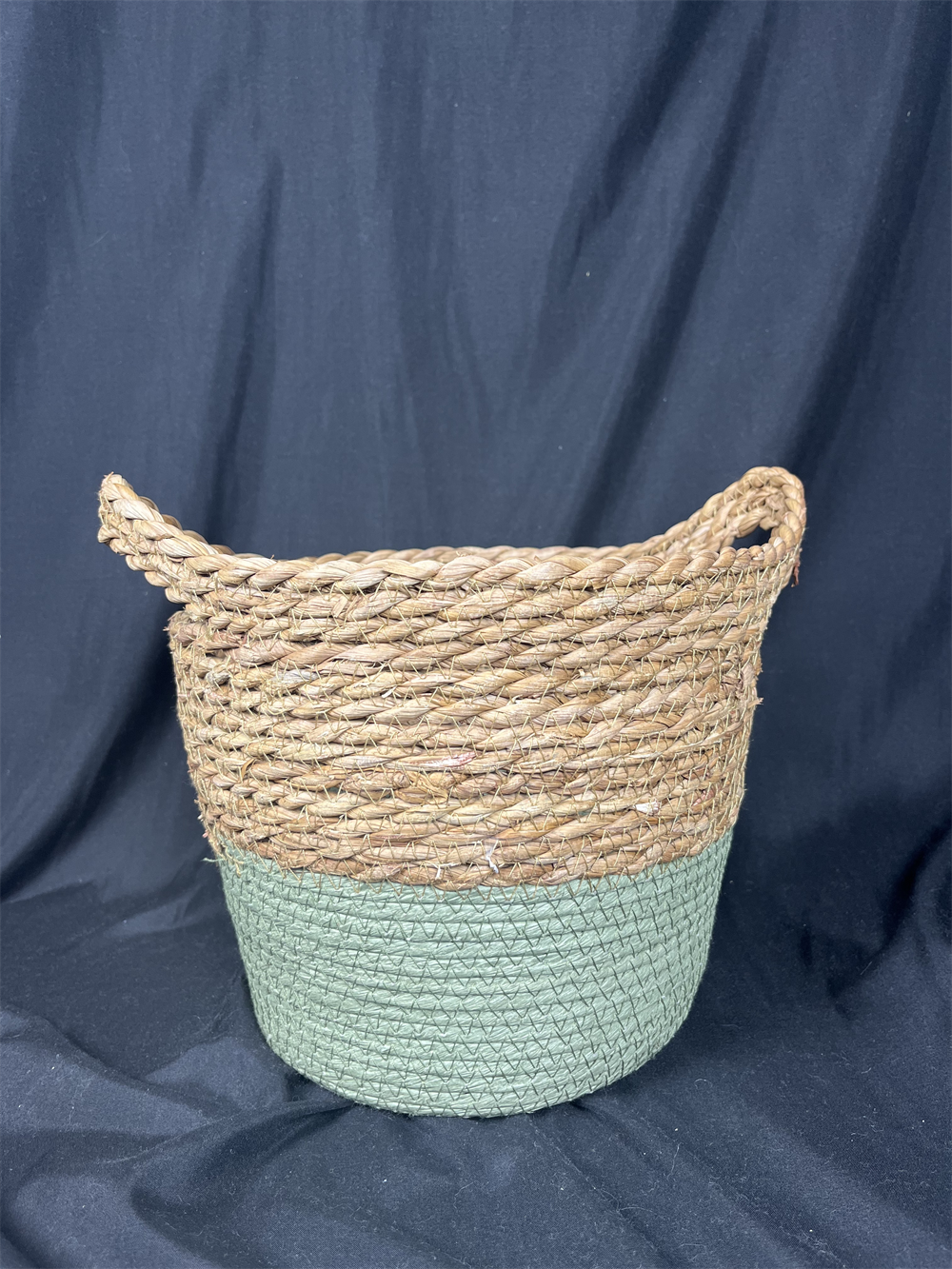 Eco Friendly  woven handmade storage rattan basket round three-piece set Grass woven flower basket