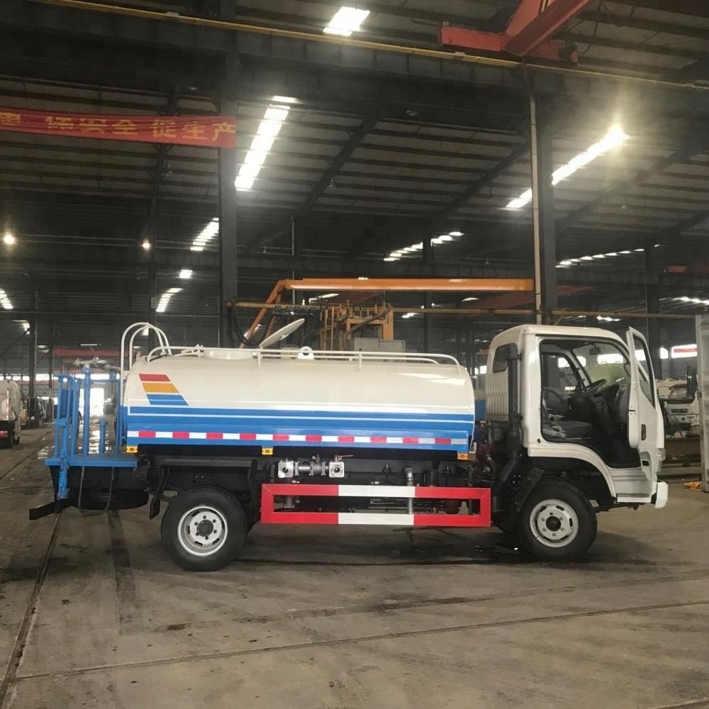 Water truck RHD 5000 liters water bowser to Maldives dongfeng water truck