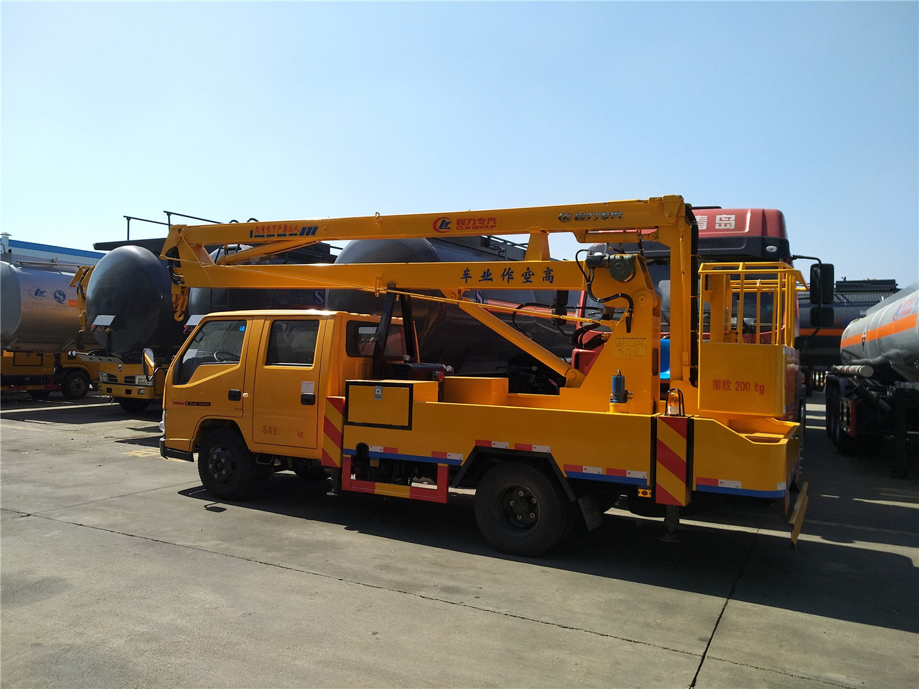 Japan brand customised 10m-22m cherry picker truck