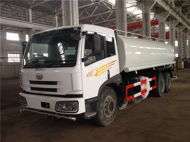 FAW 4x2 water tank truck water bowser price