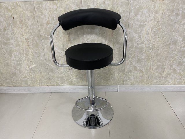 Factory Direct Supply 360 Swivel Modern PU Leather Seat with Plated Iron Stainless Base Swivel Bar Chair High Bar Stool