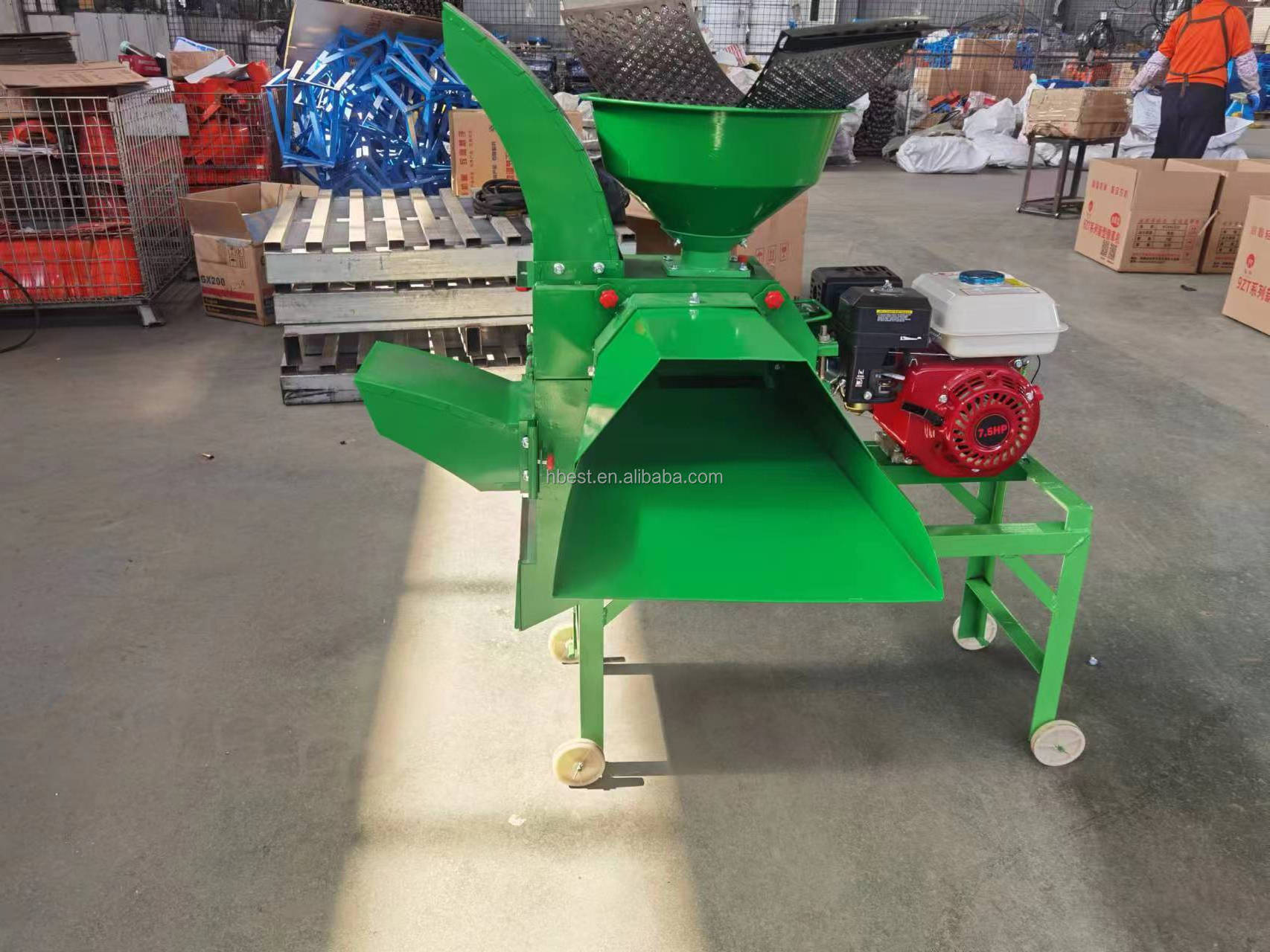 2024 Small chuff straw crusher poultry animal cattle feed making grass shredder silage chopper hay fodder chaff cutter machine