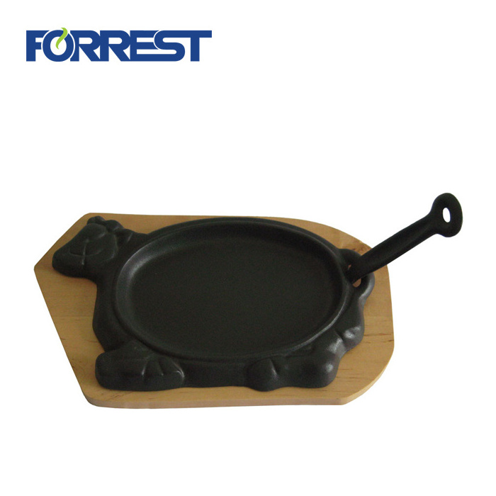 Cast Iron Cow shape skillet sizzle plate pan with wooden tray