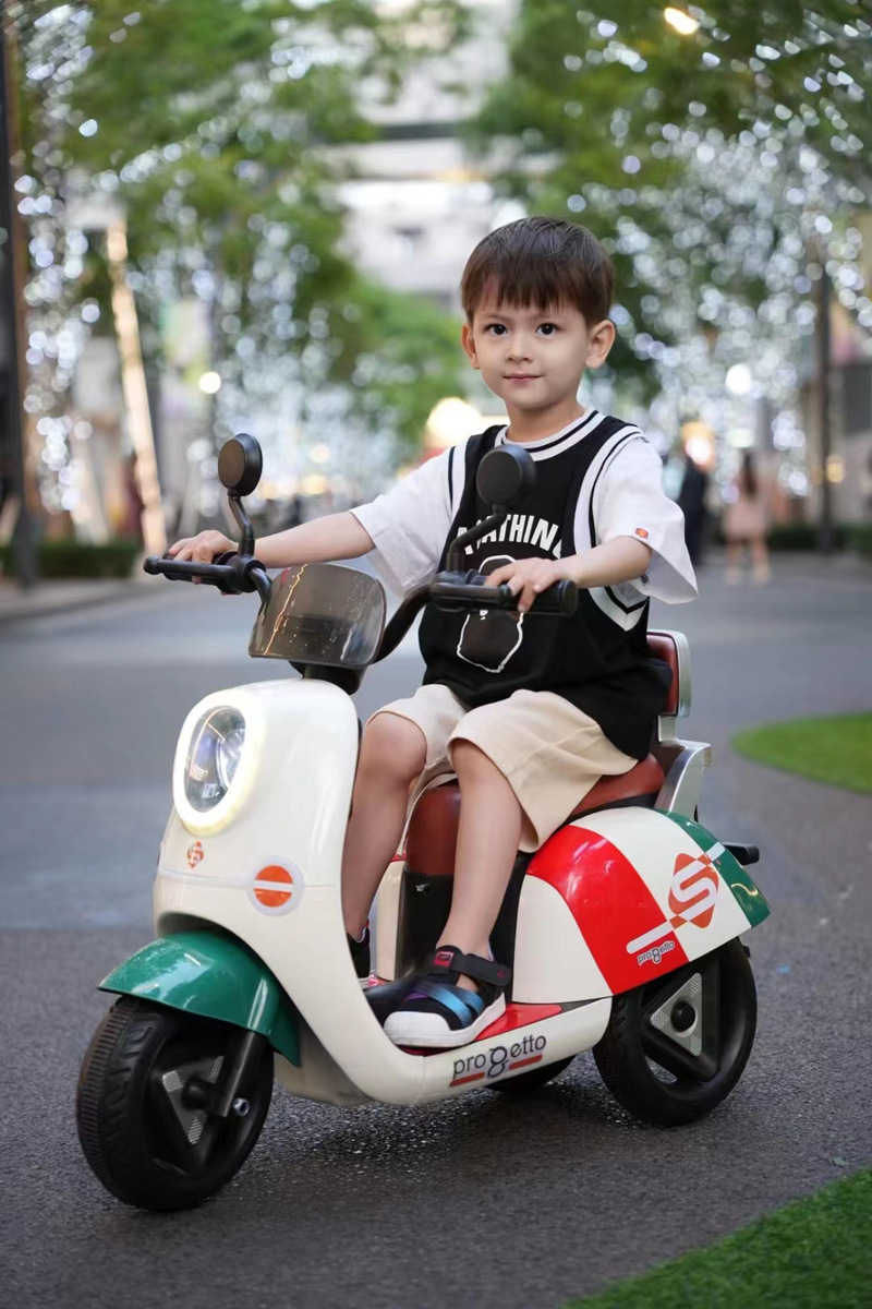 New design 3 wheels motorcycle for kids electric/ children's electric motorcycle/large tricycle charging can sit people