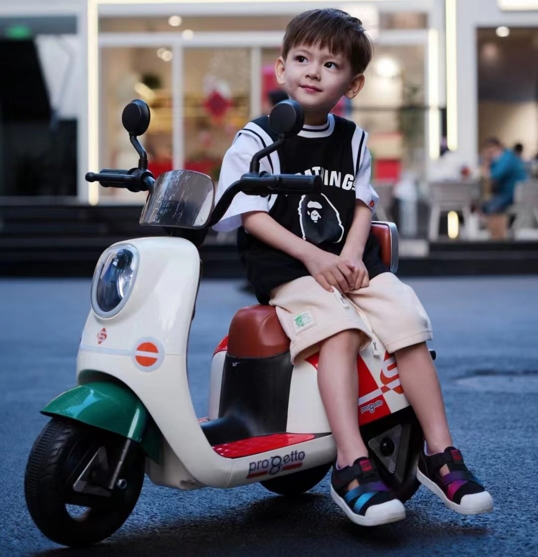 New design 3 wheels motorcycle for kids electric/ children's electric motorcycle/large tricycle charging can sit people