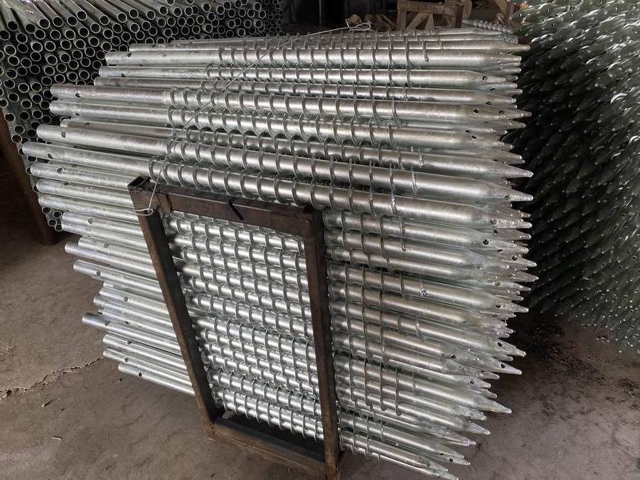 Hot dip galvanized helical screw pile / ground screw pile for solar project