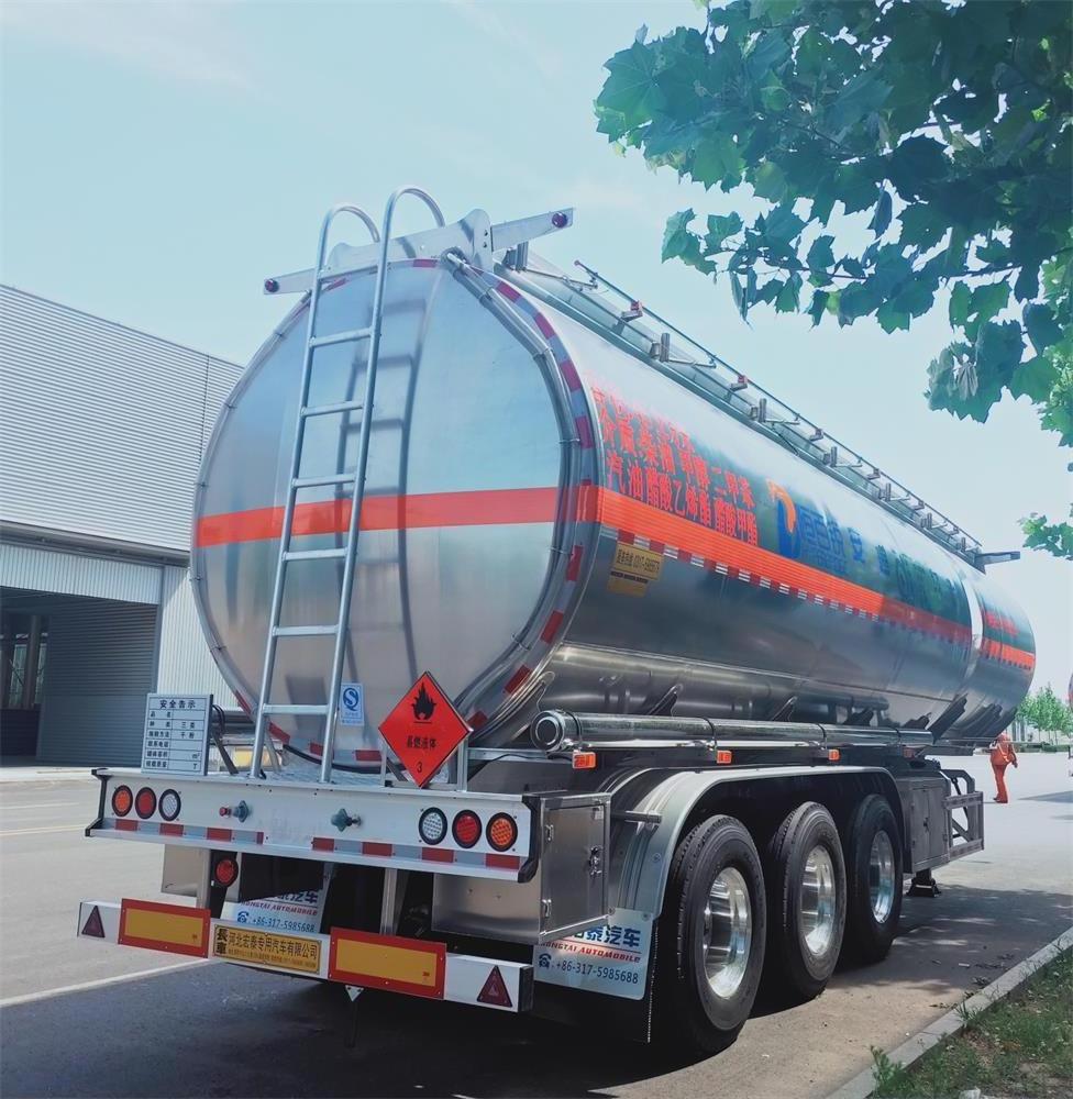 Oil Tank Truck / Chemical Liquid Transport Tanker Trailer