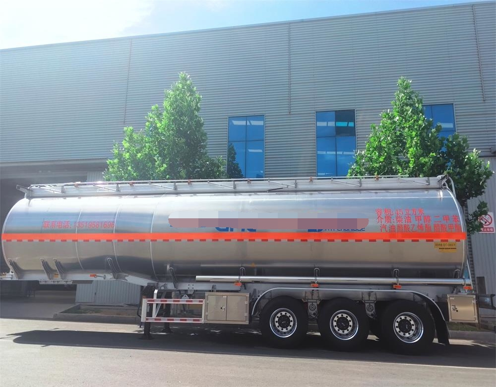 Oil Tank Truck / Chemical Liquid Transport Tanker Trailer