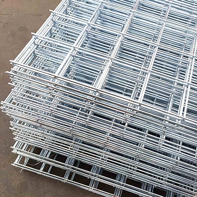 Chicken Fly Pen Galvanized Welded Wire Mesh Fence Panel