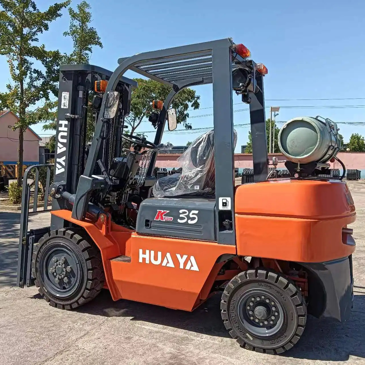 High quality forklift gas propane 3 ton 3.5 ton Fully hydraulic Nissan engine 4x4 forklift with triplex mast Side shifter