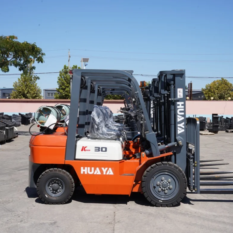 Factory outlet gas forklift 2 ton 3 ton dual fuel triplex mast lifting up 3m-7m Four Wheel Drive EPA Eur5 engine solid tire