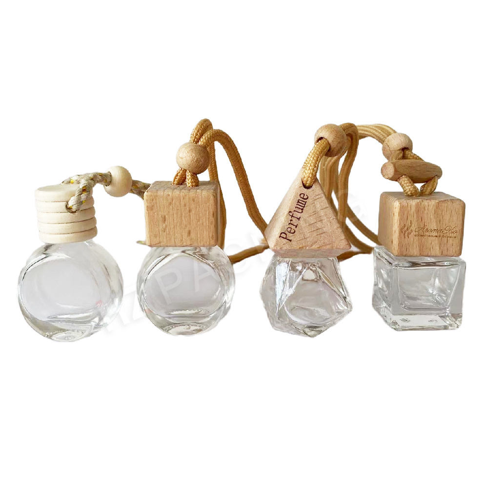 Fancy 8ml Diamond Shape Clear Perfume Glass Bottle Empty Car Diffuser Bottle Hanging With Wooden Cap For Fragrance Oil