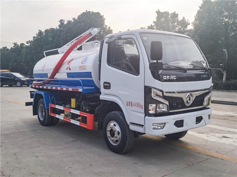 Dongfeng 4x2 120hp Fecal Septic Pumper Vacuum Suction Truck For Sale