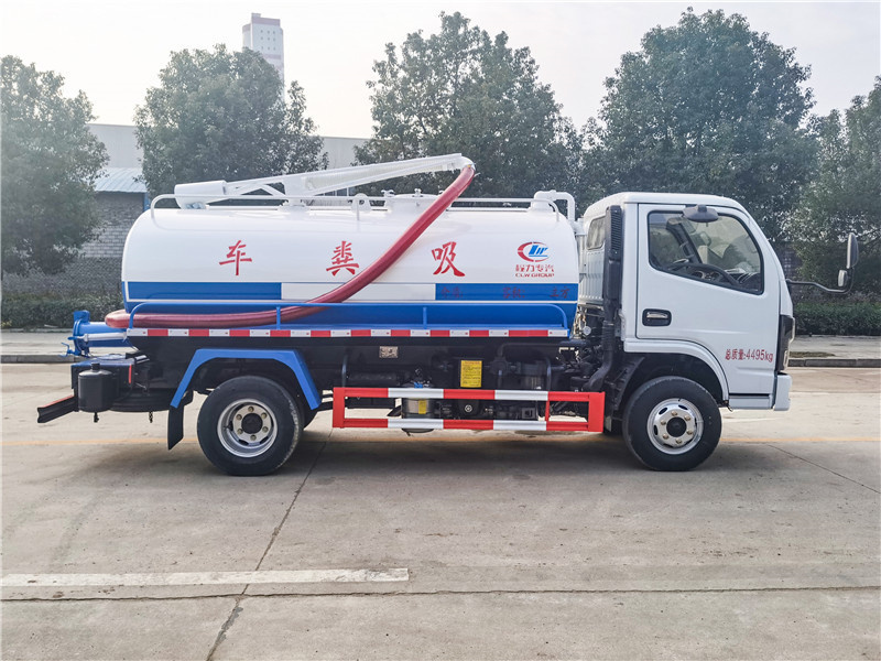 Dongfeng 4x2 120hp Fecal Septic Pumper Vacuum Suction Truck For Sale