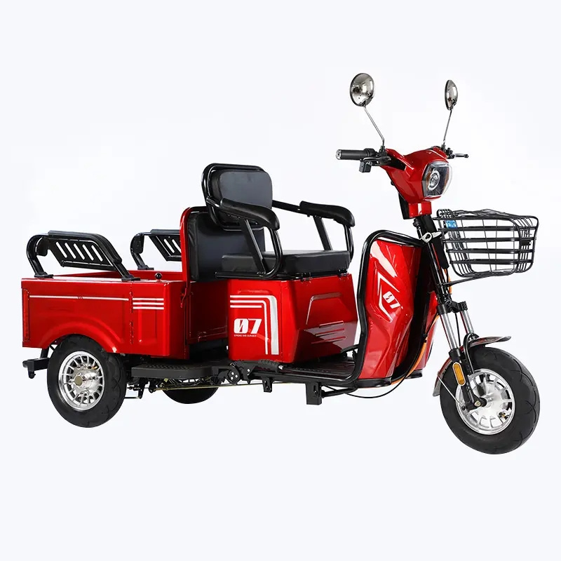 Customized three wheeled electric tuk tuk electric tricycle tour play high quality electric 3 wheeled vehicle