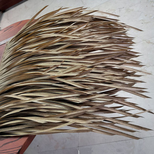 Nylon Material UV Protected Fireproof Palm Leaf Thatch Plastic Synthetic Thatch for Amusement park, Water Park and Resort