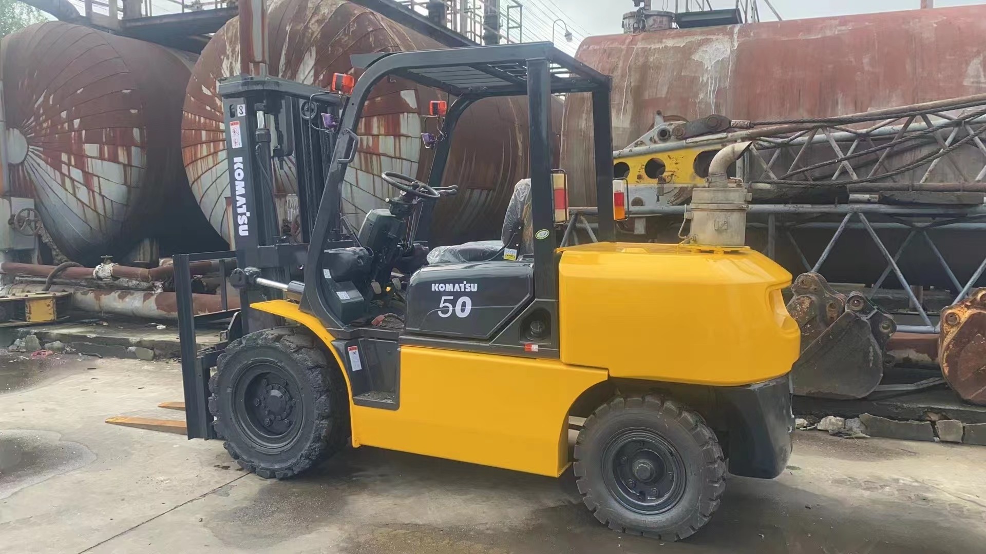 Good Condition Best Service Used Komatsu FD50 5TON Forklift Cargo Handler Diesel Forklift Used mini Komatsu 50 Forklift For Sale