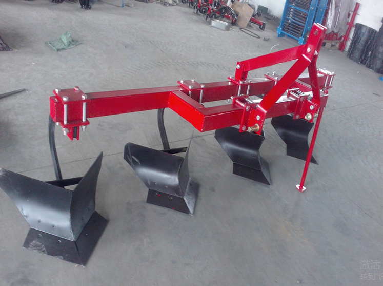 Can be adjusted freely,  supporting tractor horsepower wide good adaptability Ridging plough