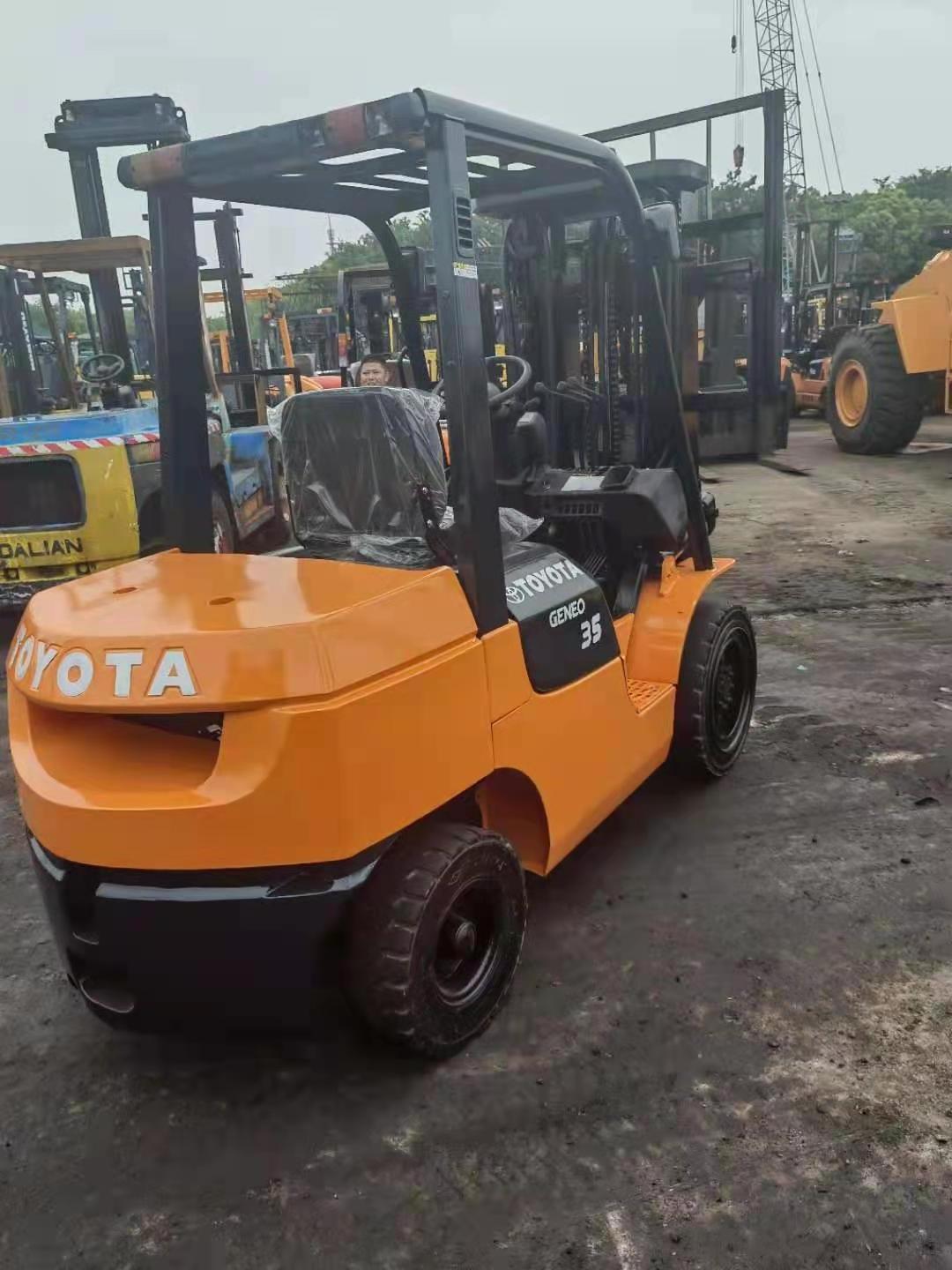 toyota komatsu used diesel forklift for sale japanese engine nissan 3 ton diesel forklift 4 ton diesel forklift 3 mast