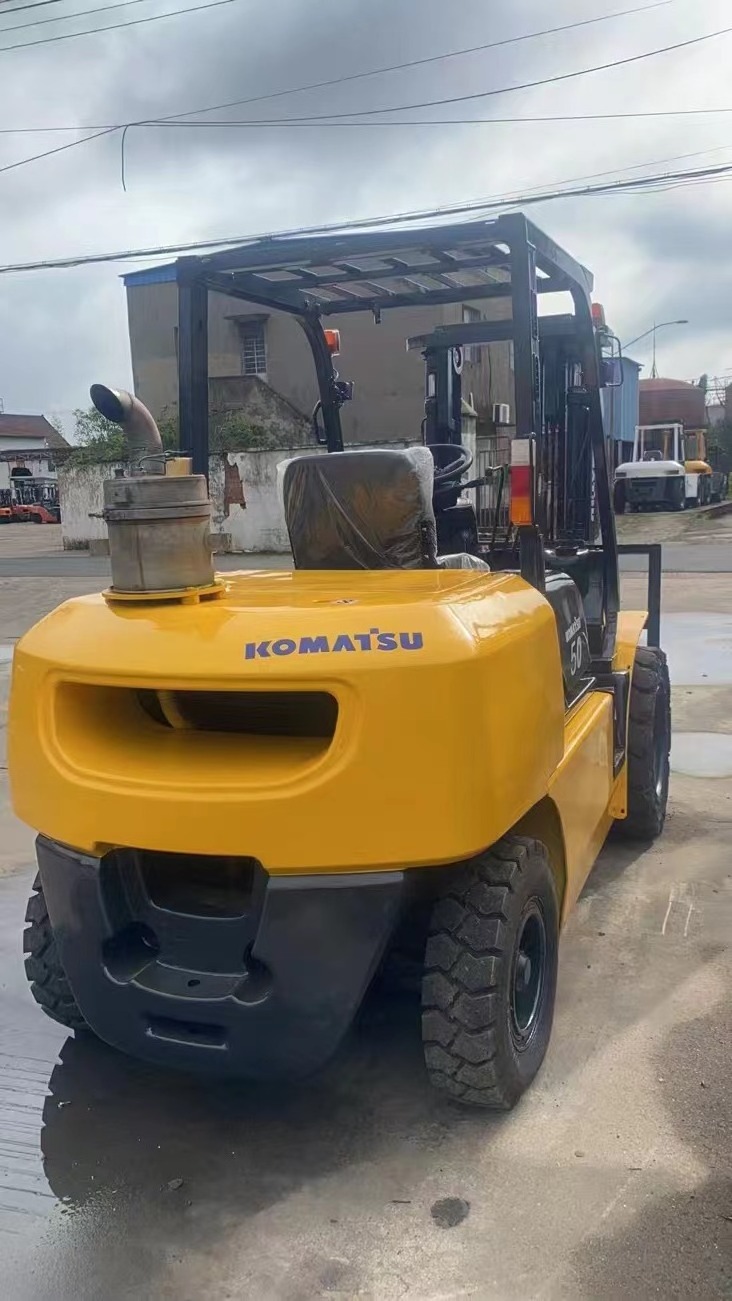 Good Condition Best Service Used Komatsu FD50 5TON Forklift Cargo Handler Diesel Forklift Used mini Komatsu 50 Forklift For Sale