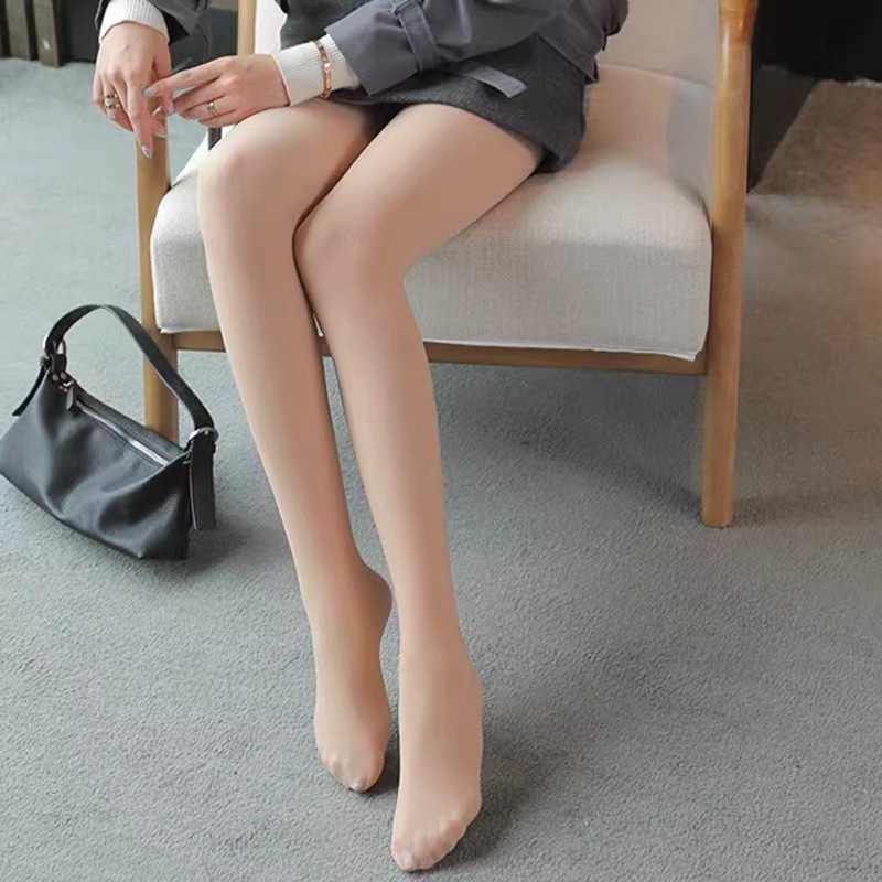 Anti-hook thin pantyhose women add fat to increase the sole of the non-slip silicone stockings