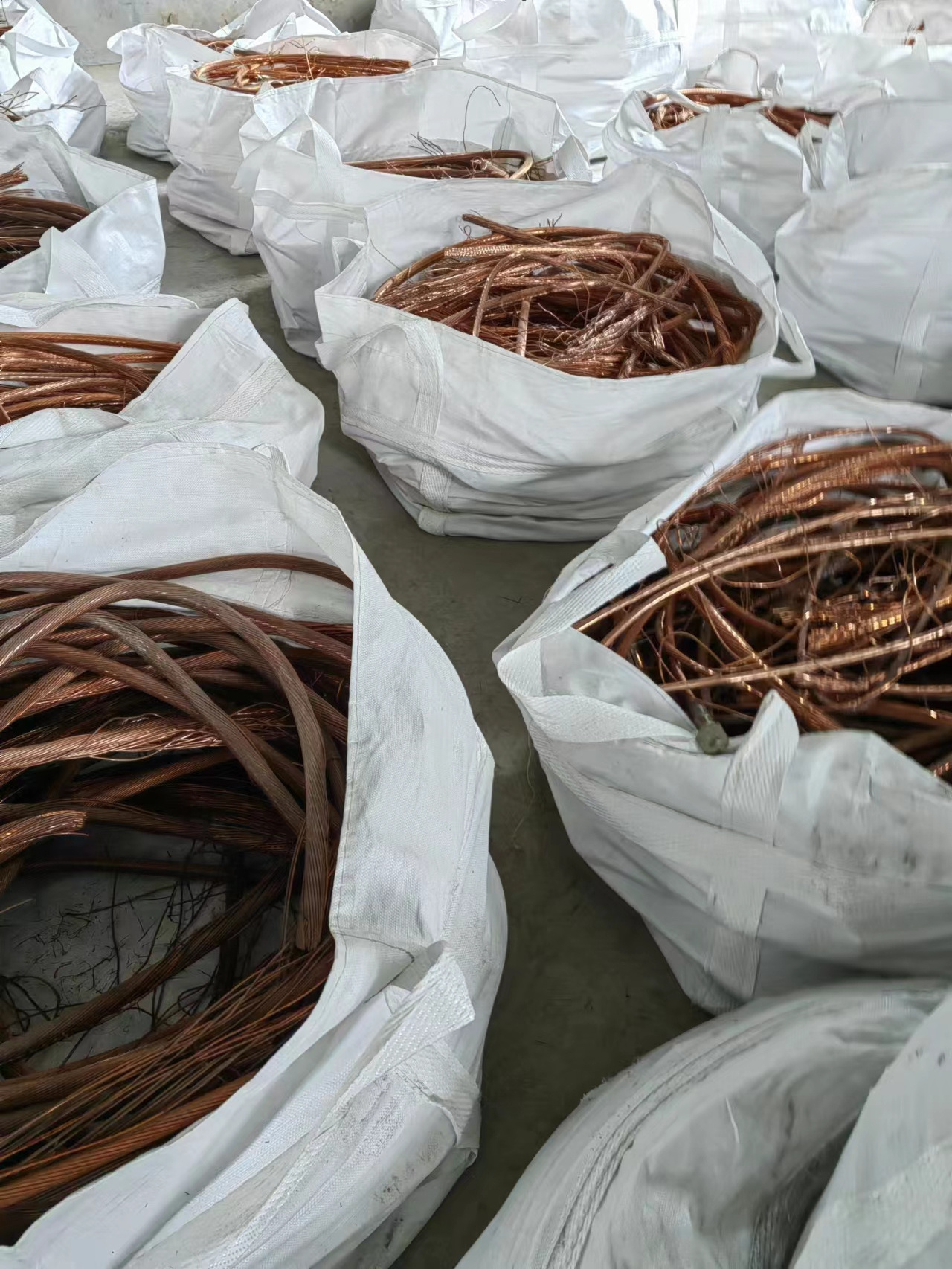 Red Mill-berry Copper /Copper Scrap Wire, Top Quality 99.95%-99.99%/ Scrap Copper Wire with Wholesale Price