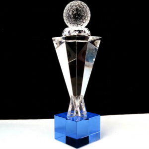 Honor of crystal Clear Business Wedding Gift Shield Shaped Sports Style Ball For Club Iceberg Crystal Golf Trophy Cup