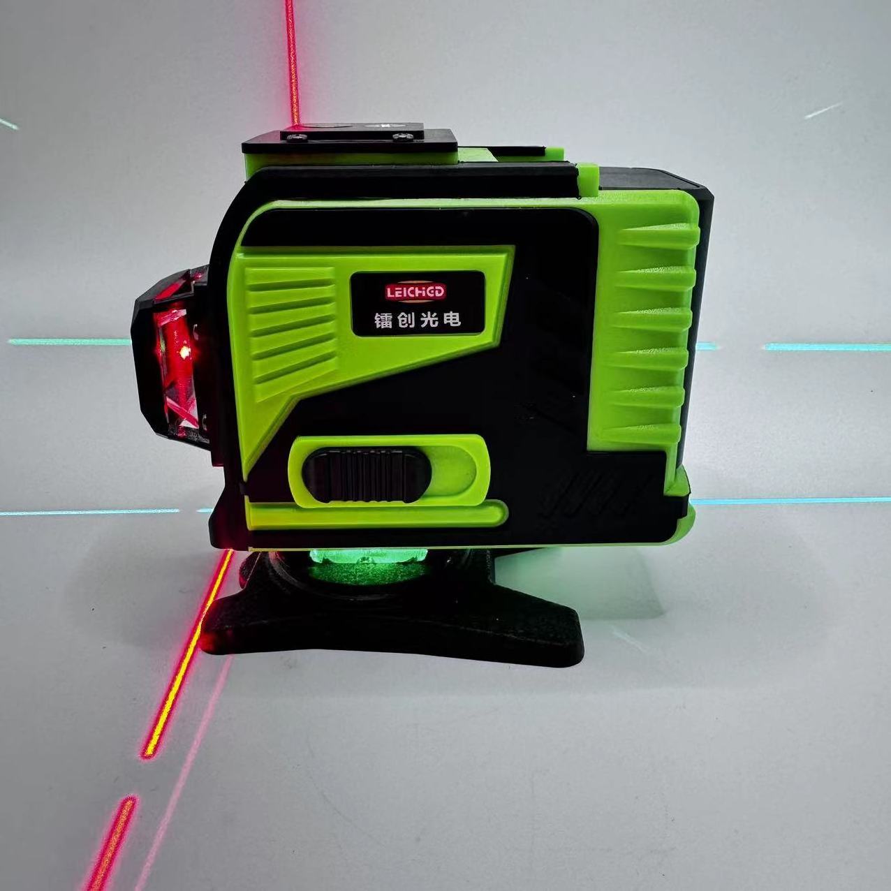 3D Full set rotating and self-leveling 360 degrees horizontal and vertical 12 lines laser level