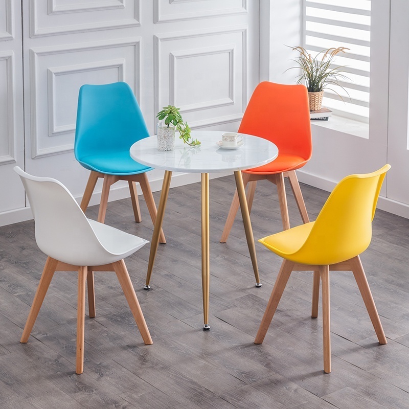 Wholesale Modern Simple PP beech wood legs dine chair design Plastic Tulip dining room chair for Home and cafe