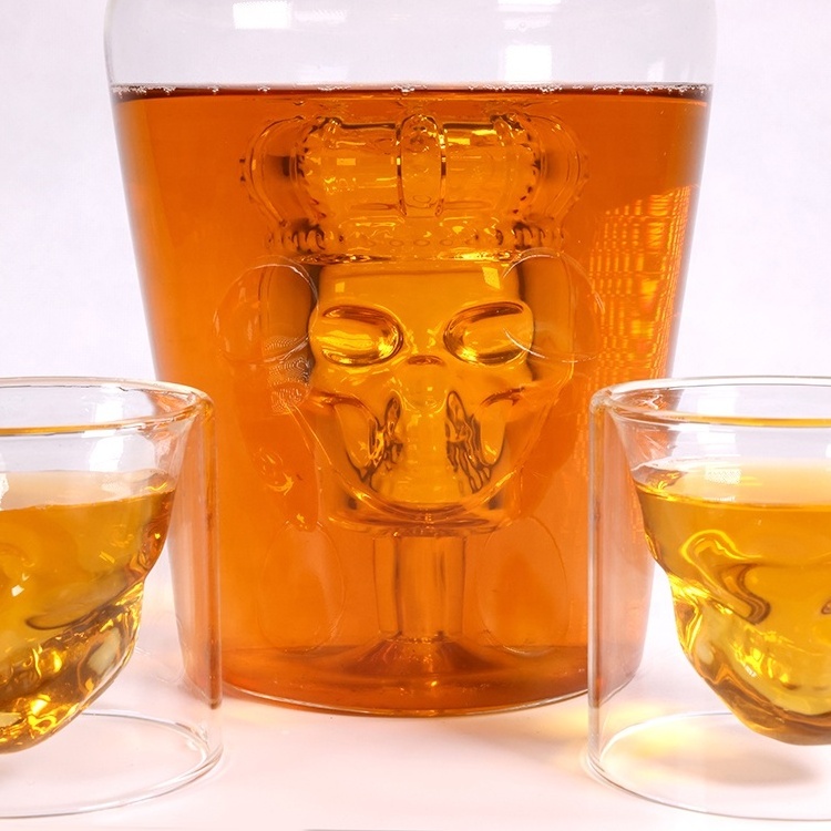 Large Size Skull Head Vodka Shot Whiskey Wine Drinking Glass Bottle Decanter Skull Shaped Wine Bottle