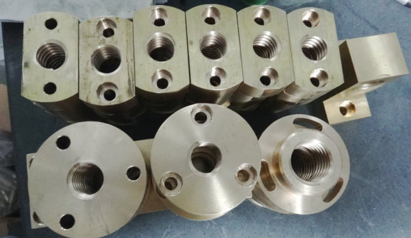 factory OEM MAODE 6060 6061 6063 6082 Custom Anodizing And Sand Blasting Metal Milling CNC Machining Aluminum Parts factory