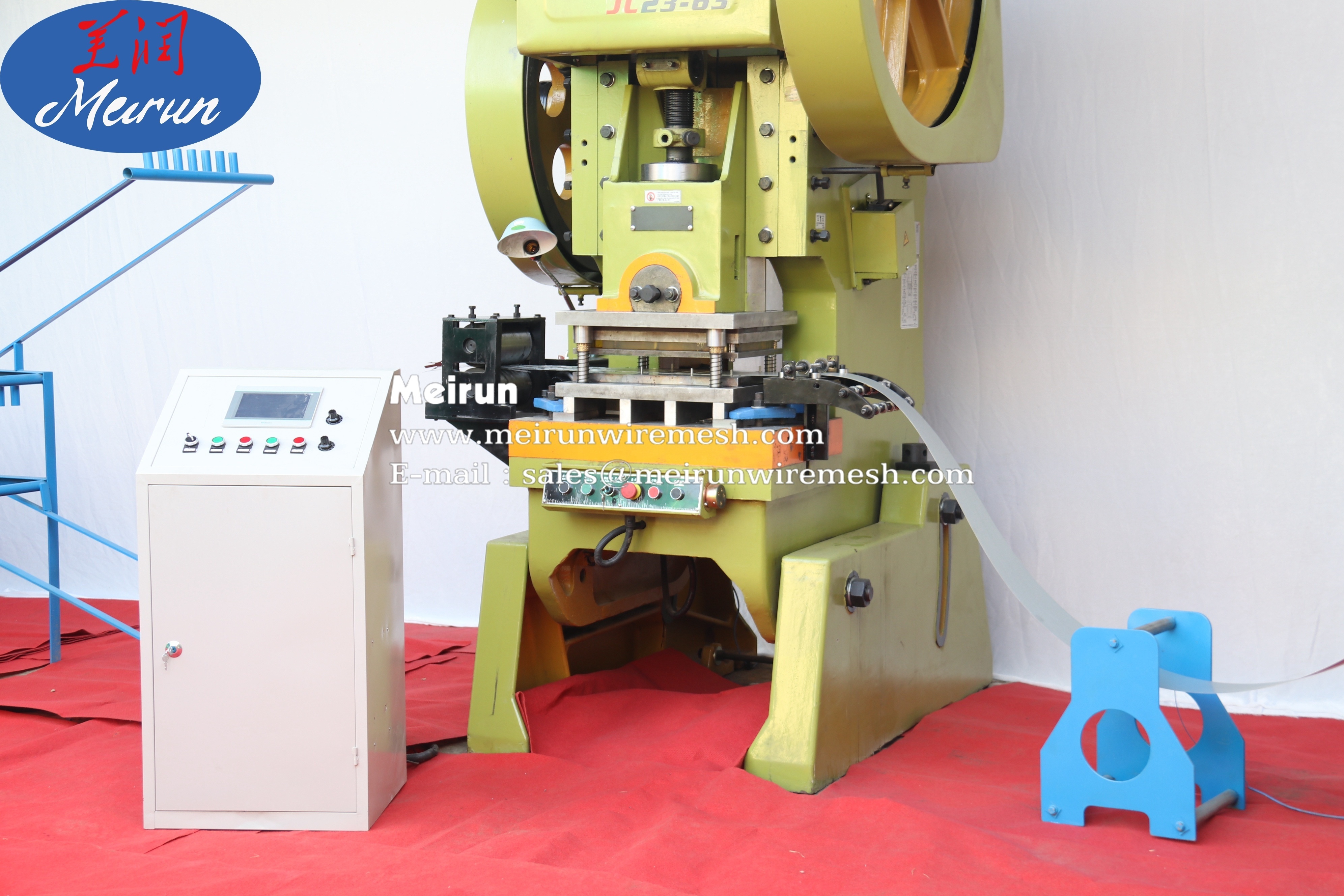 Razor Blade Making Machine Manufacturing Equipment Concertina Iron razor Barbed Razor Wire Making Machine For Sale