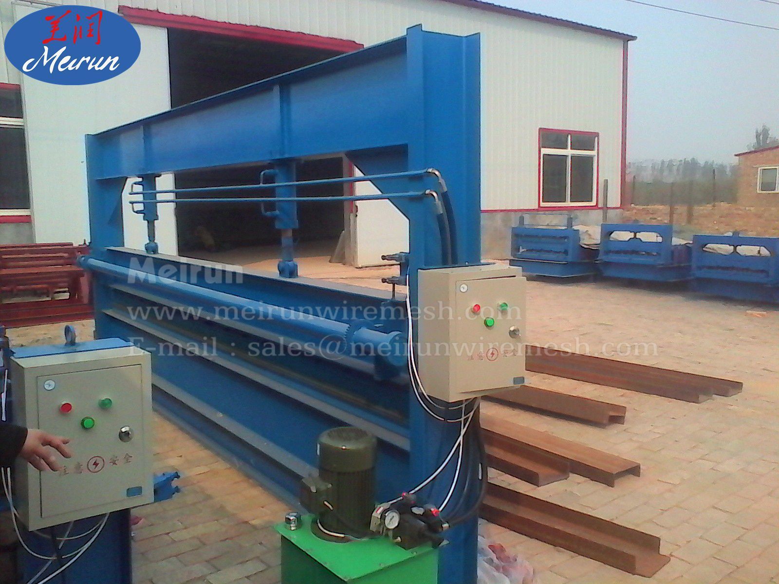 wire mesh panel V Bending Curved  making Machine cutting making machine