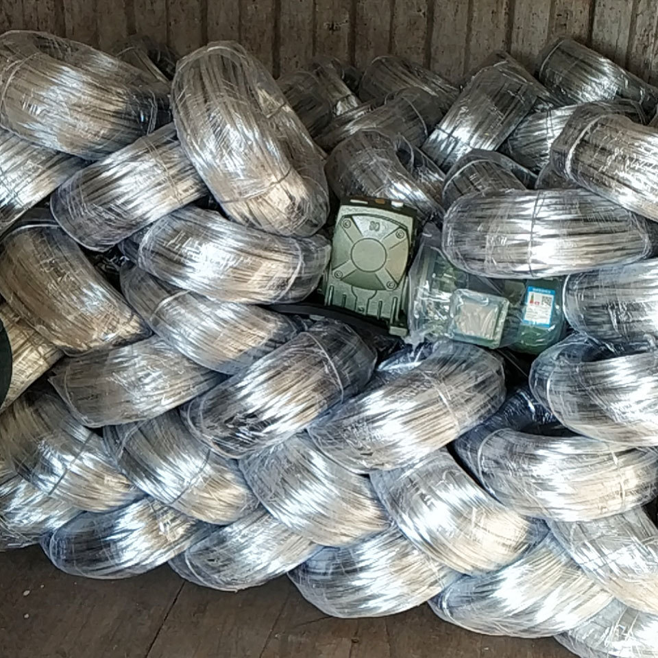 Low price Galvanised Iron Wire 2.5mm Soft Galvanised Wire Mesh Price