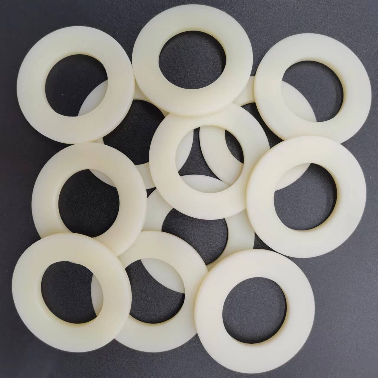 China custom Turning round nylon bushing sleeve acetal POM wheel spacer machined service