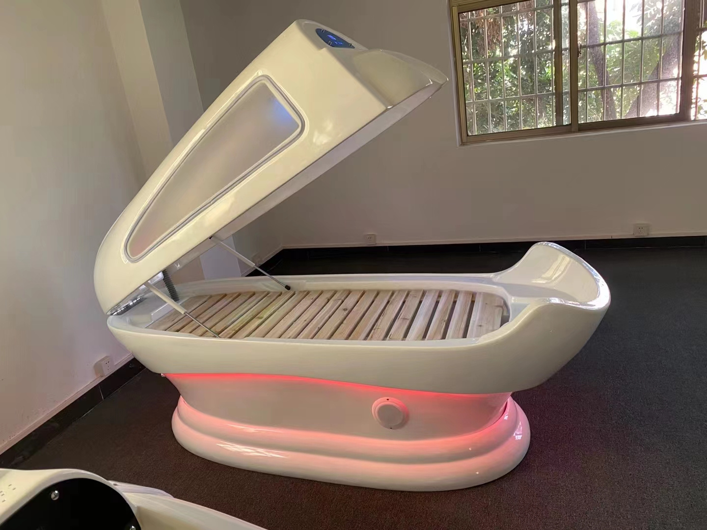 hot seller floating tank floatation pod LED Light Therapy for Skin Rejuvenation Best quality hydro massage bed